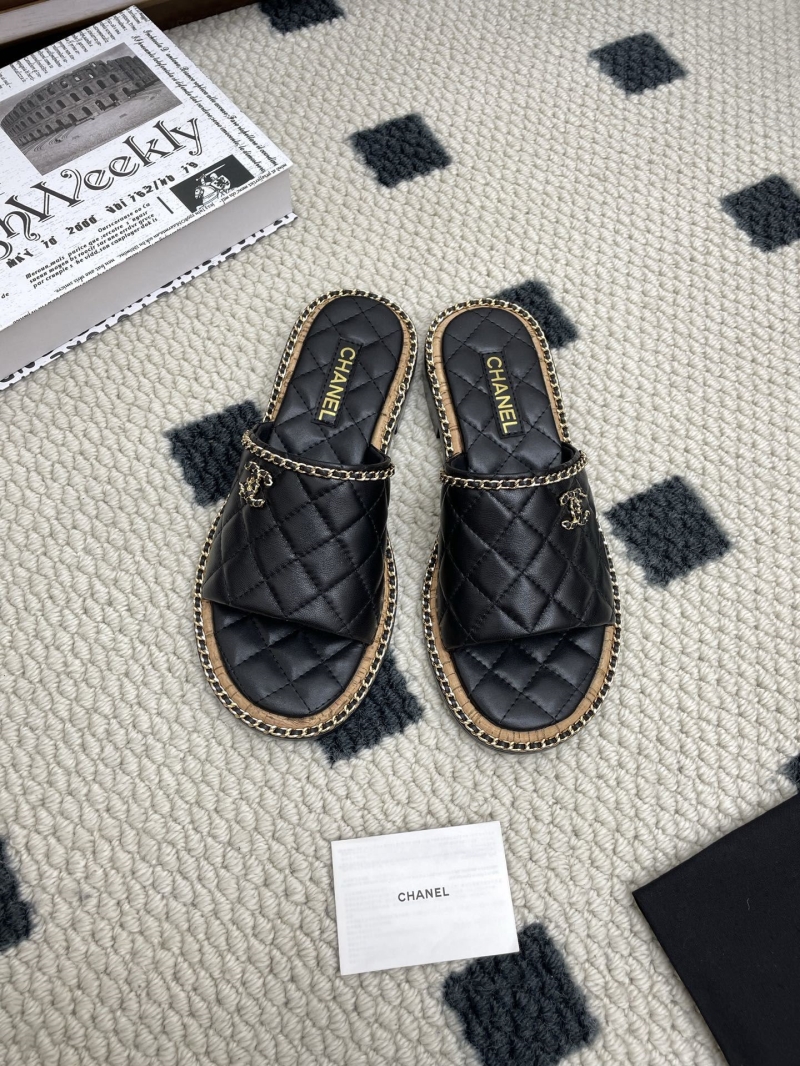 Ch**el slippers
